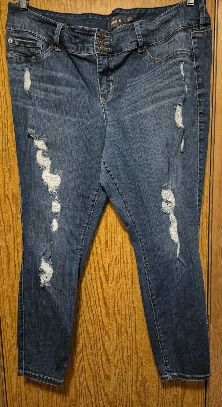 Torrid Premium Women's Distressed Jeans Jeggings Plus Size 22R